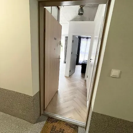 Port View Euphoria Luksusowy Apartament Z Widokiem Na Morze I Port Apartmán *